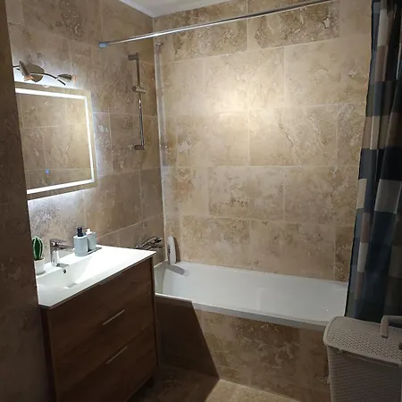 5 Minutes Walk From The Διαμέρισμα Καν-συρ-Μερ