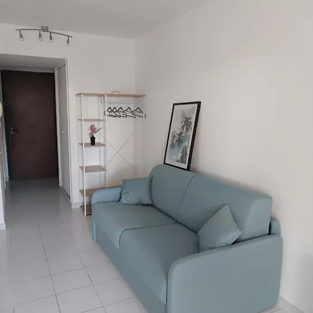 5 Minutes Walk From The Cagnes-sur-Mer